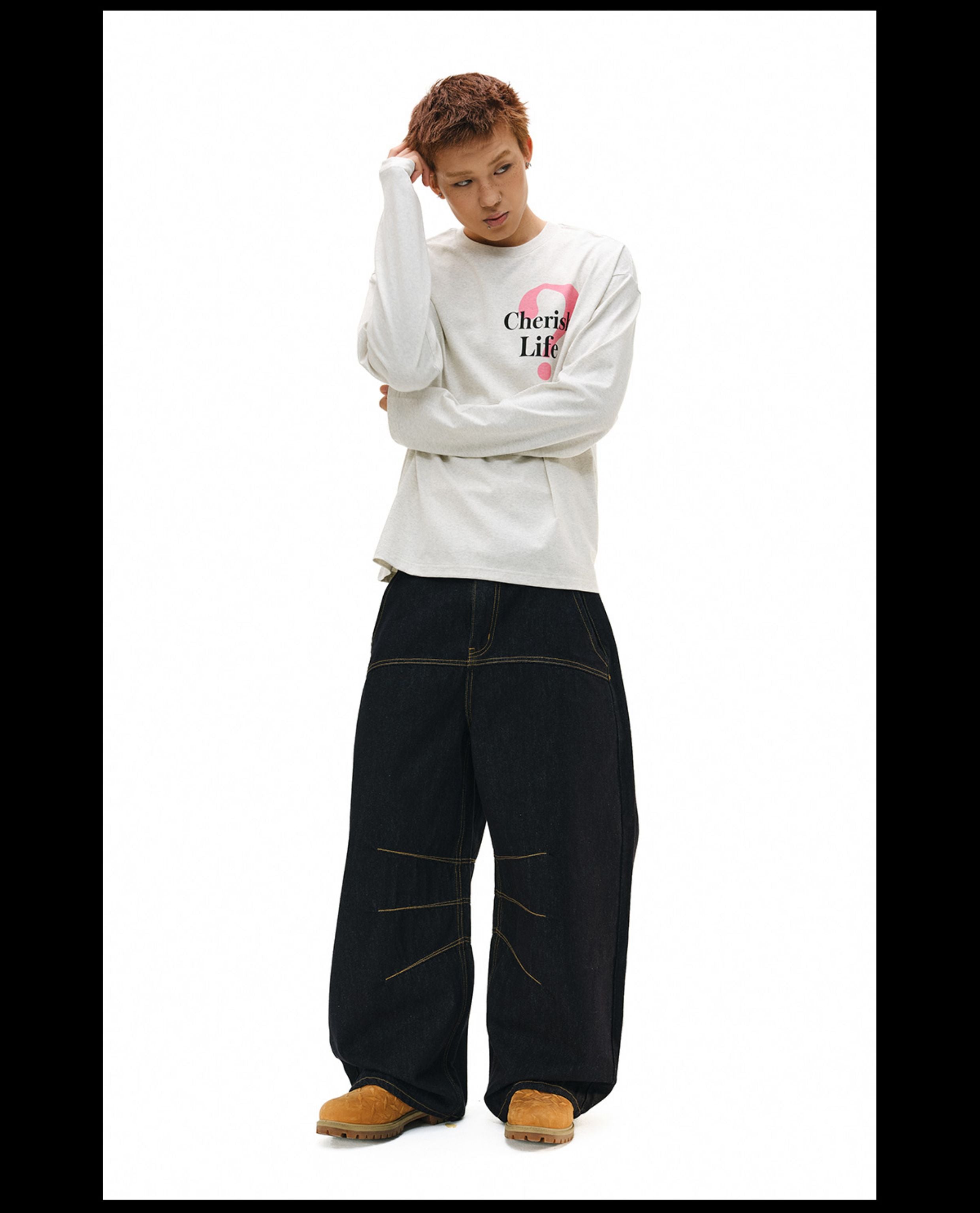 NOVACAM Question Mark Print Long Sleeve Tee