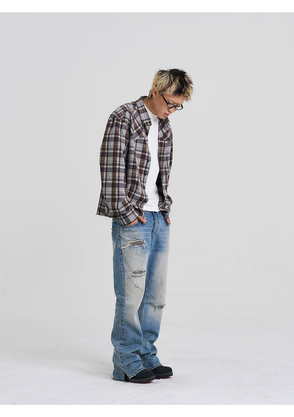 EVILKNIGHT(EK) Washed Checkered Patch Distressed Jeans
