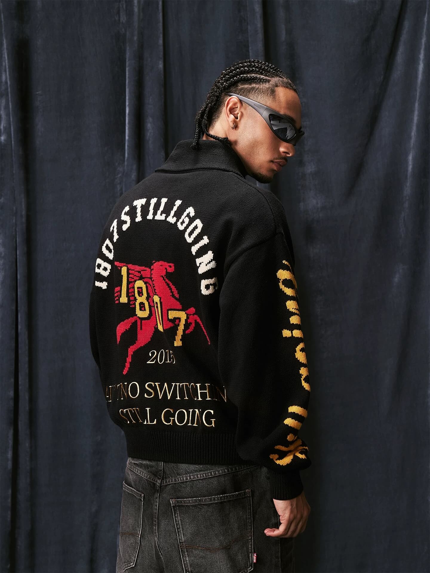 1807 Pegasus Jacquard Knit Zip Up Cowichan