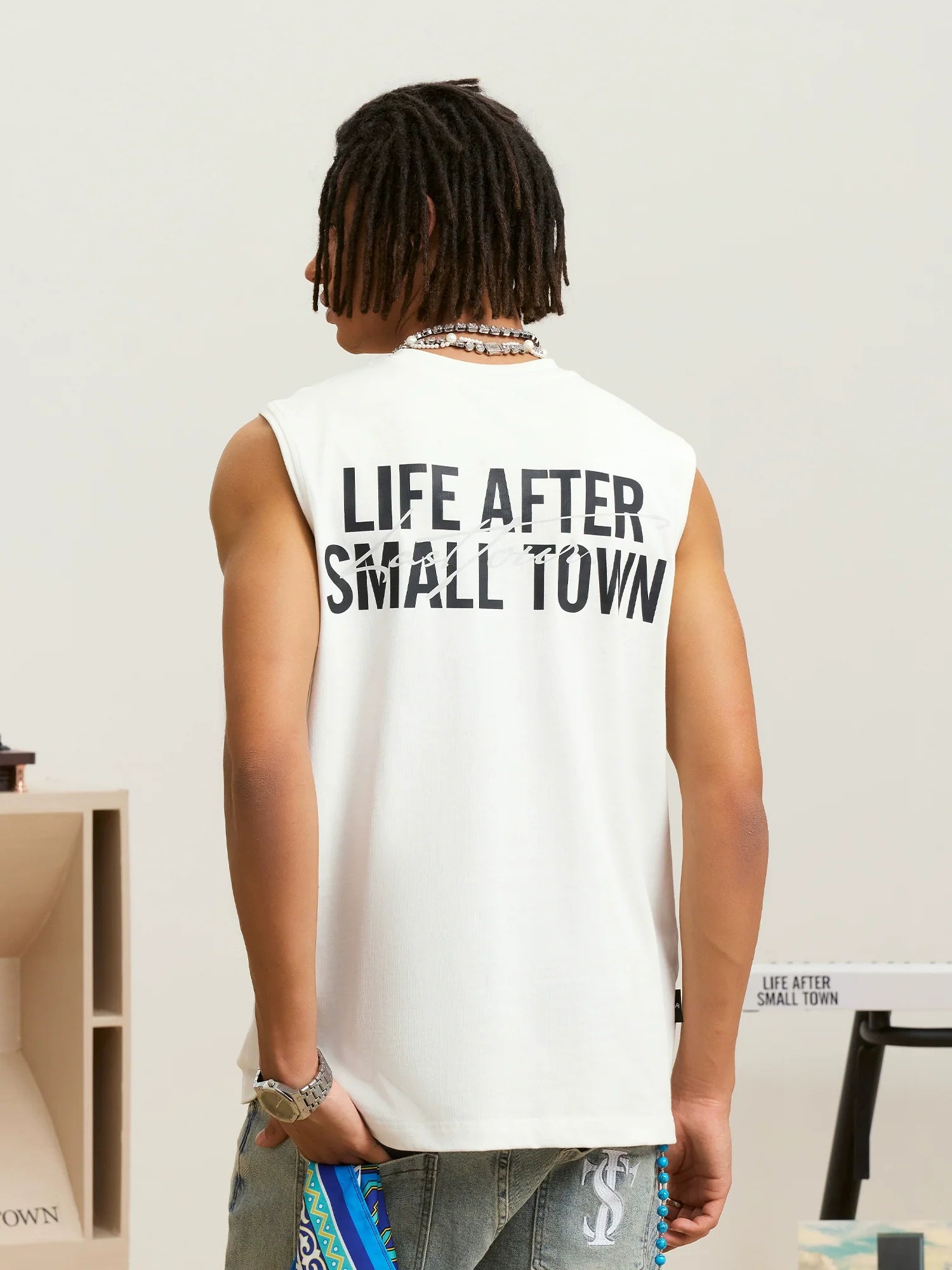 Small Town Kid Logo Print Sleeveless Tee