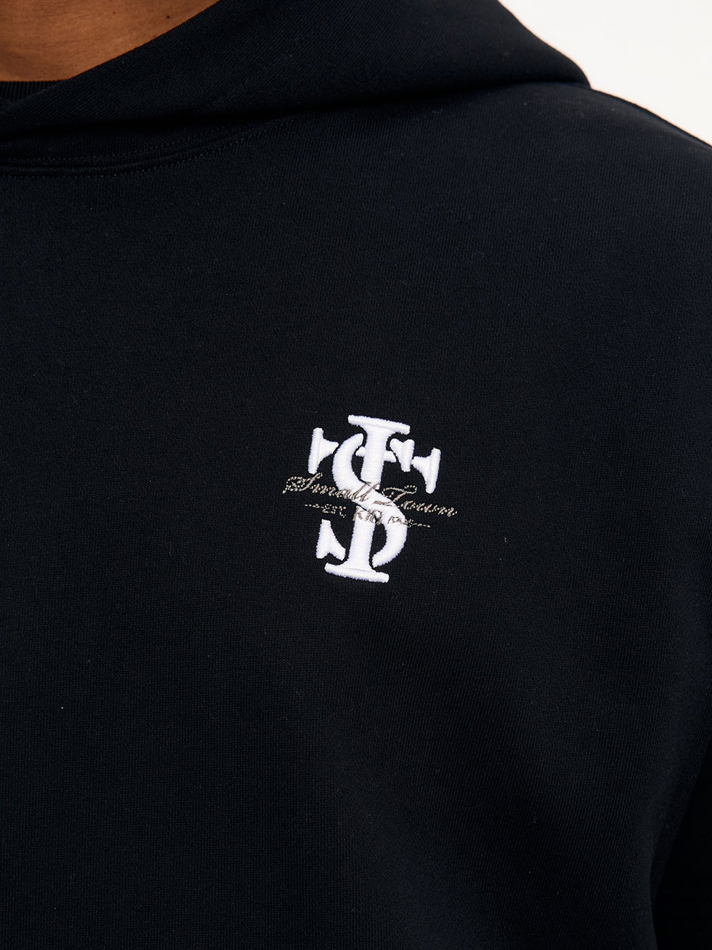 Small Town Kid Basic Embroidered Logo Sleeveless Hoodie
