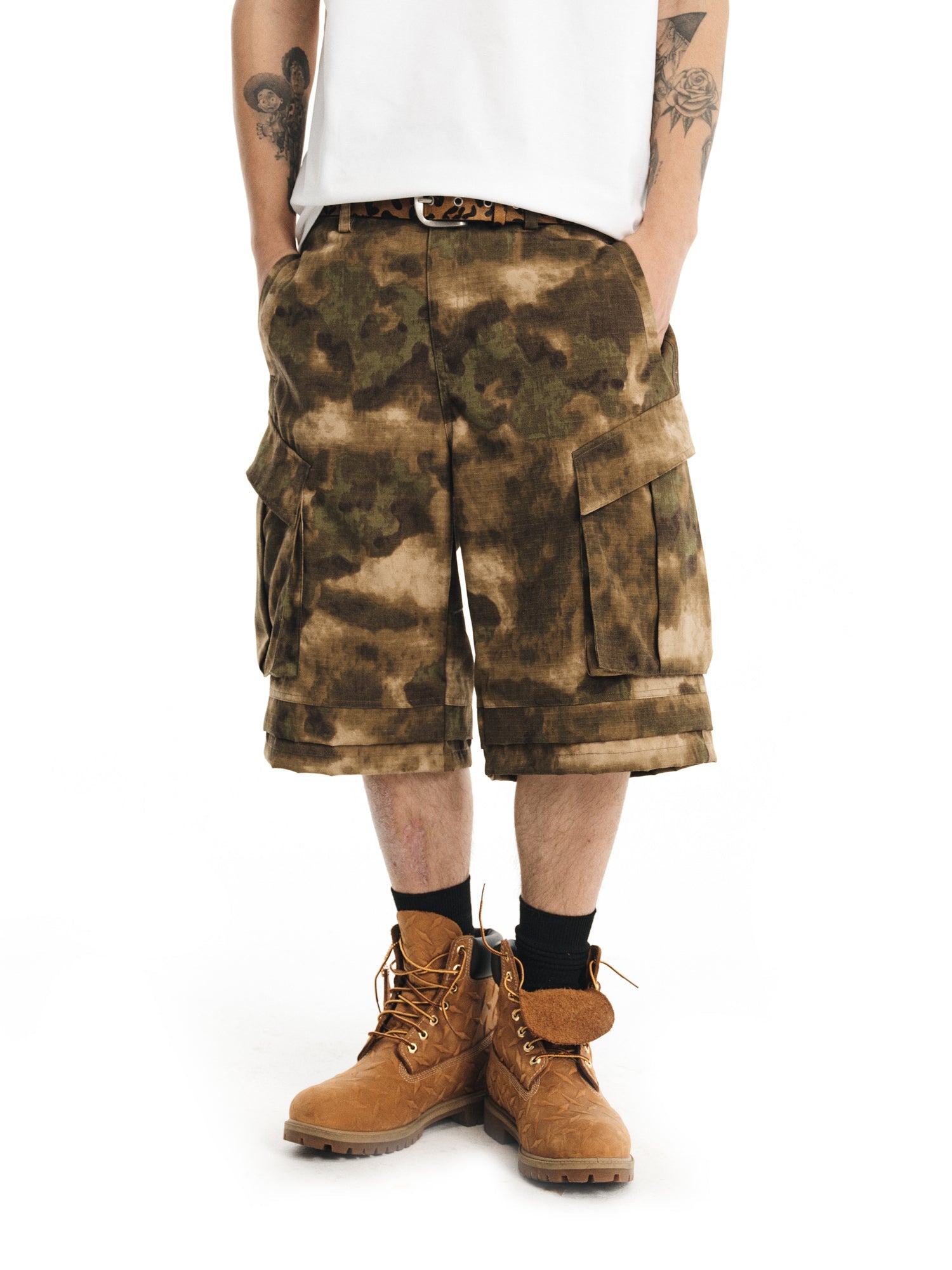 NOVACAM Camouflage Multi-Pocket Baggy Cargo Shorts