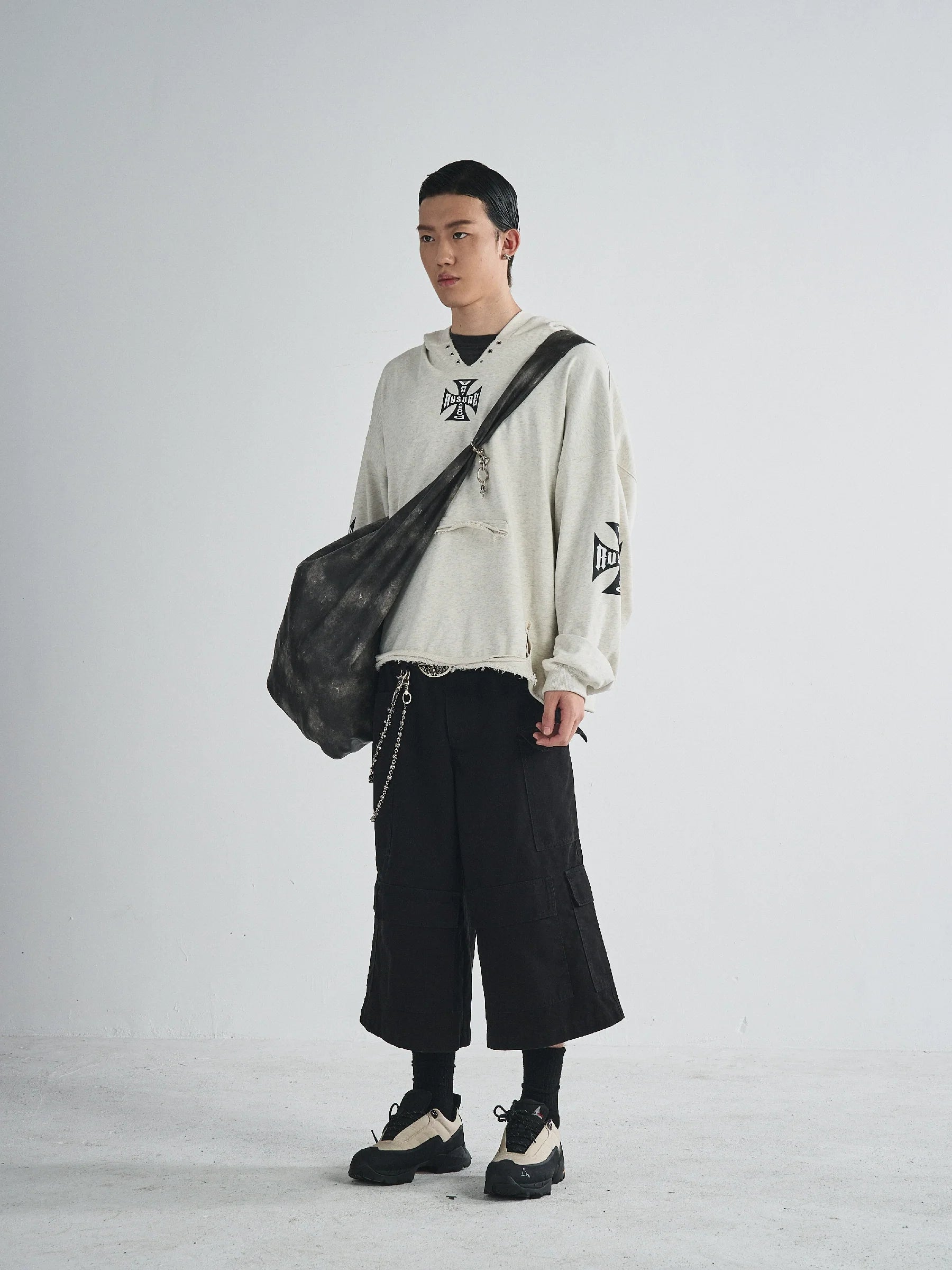 RUSURE V Neck Cross Logo Destruction Hoodie