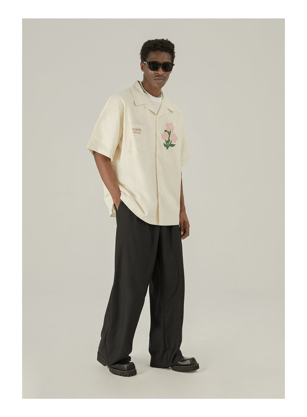 EMPTY REFERENCE Cute Small Flower Short Sleeve Shirt