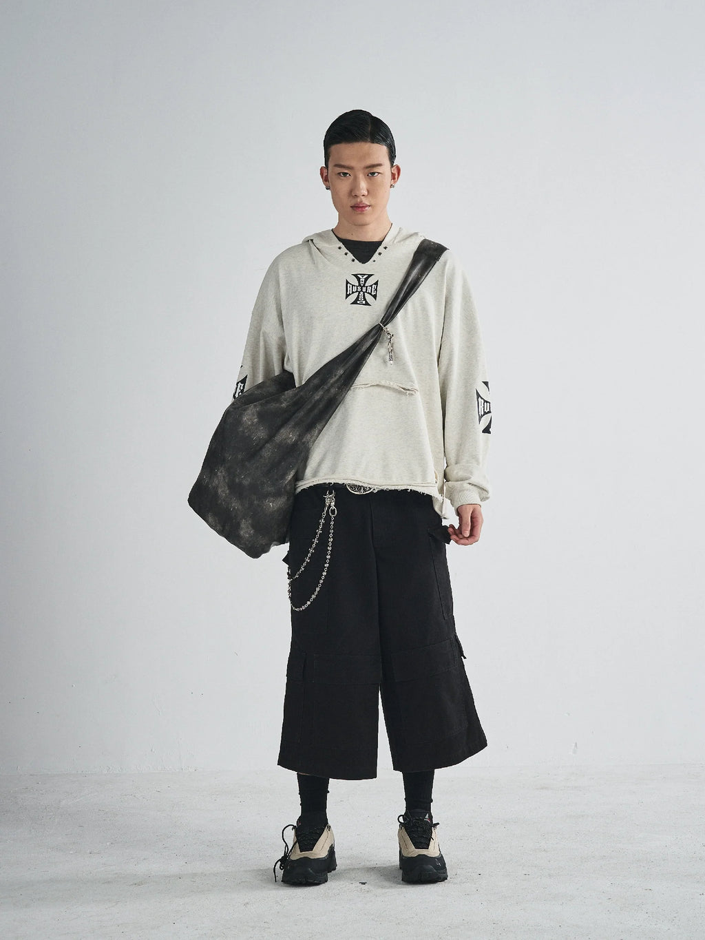 RUSURE V Neck Cross Logo Destruction Hoodie