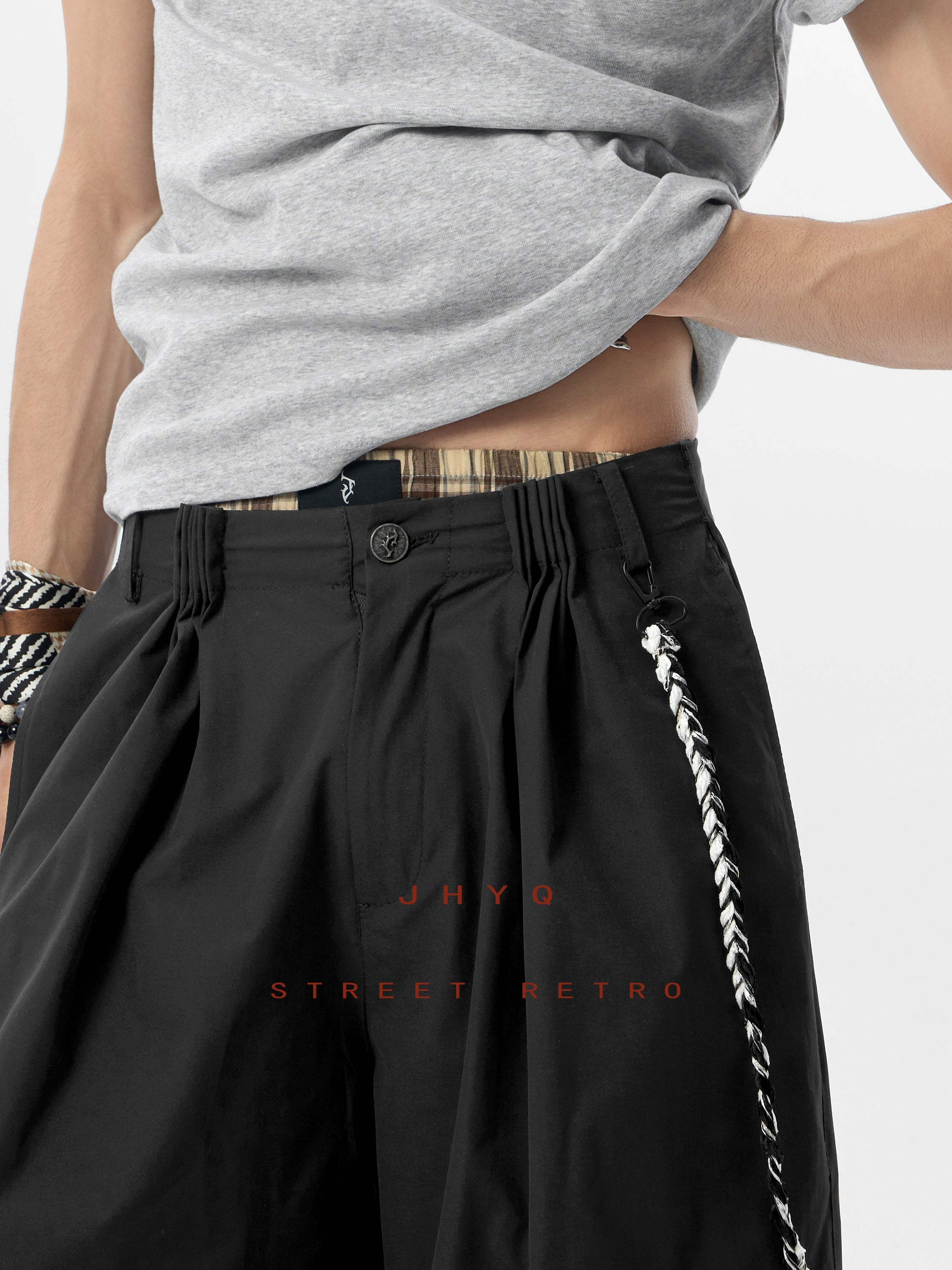 JHYQ Strap Detail Pleated Suit Shorts