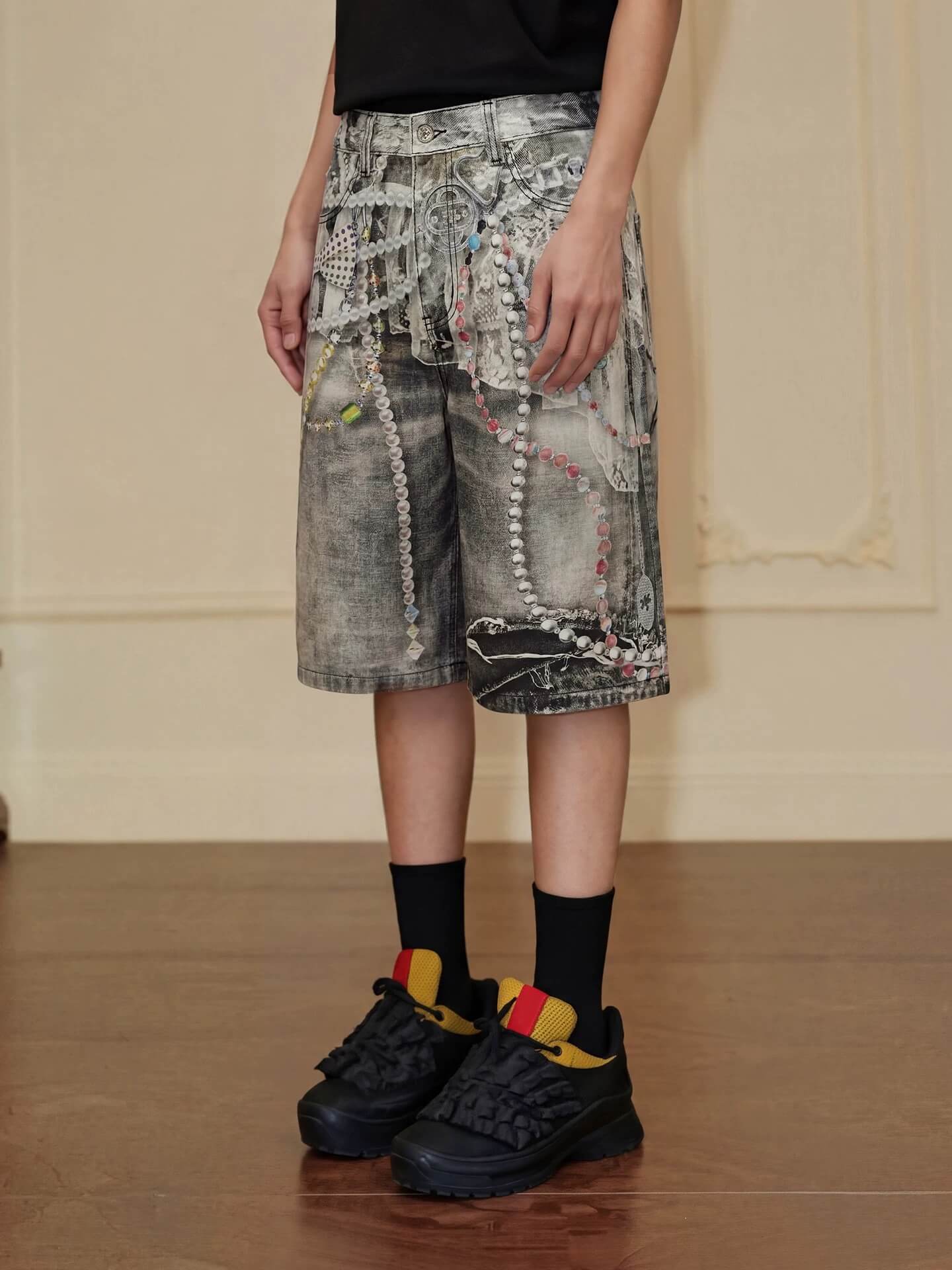 YADcrew Denim Pearl Bead Chain Digital Print Shorts
