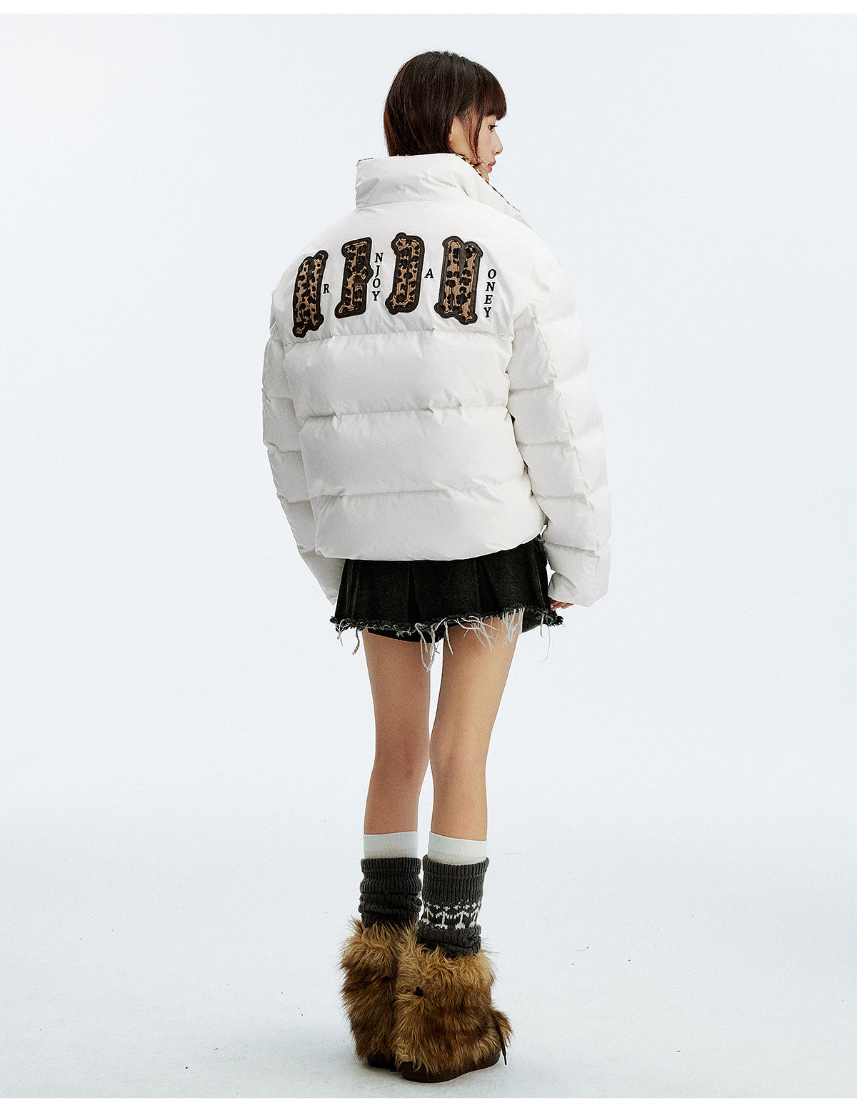 MEDM Leopard Collar Logo Patch Down Jacket