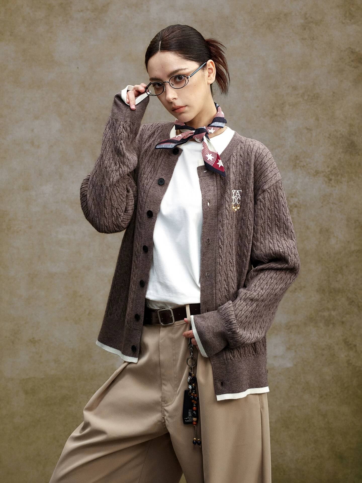 YADcrew Cable Knit Crew Neck Cardigan