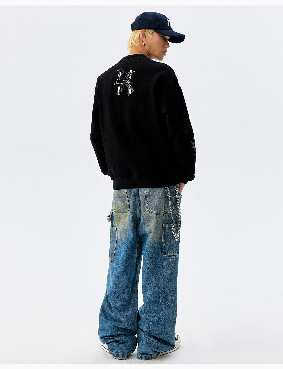 MEDM Floral Logo Embroidered Sweatshirt