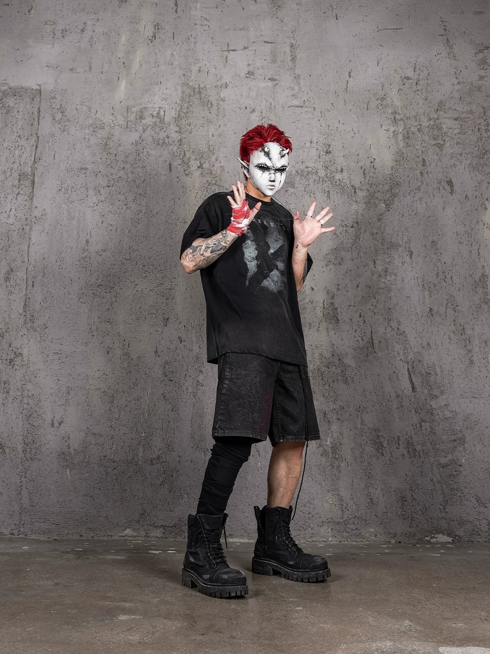 UNDERWATER Night Raven Print Washed Distressed Tee