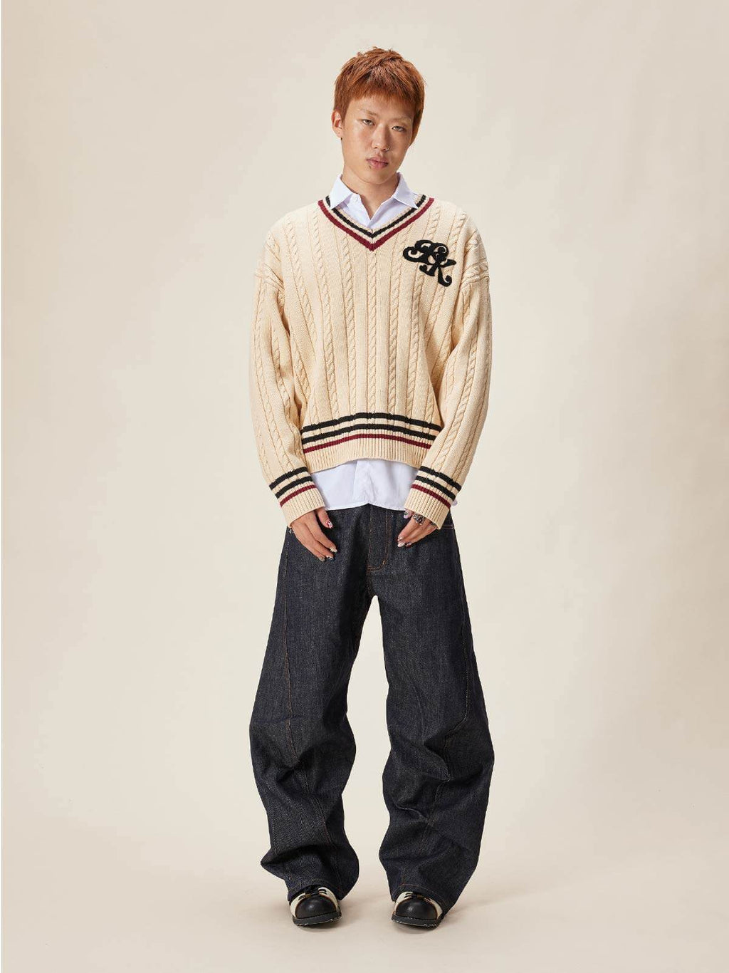 EVILKNIGHT(EK) Logo Cable Knit V Neck Sweater