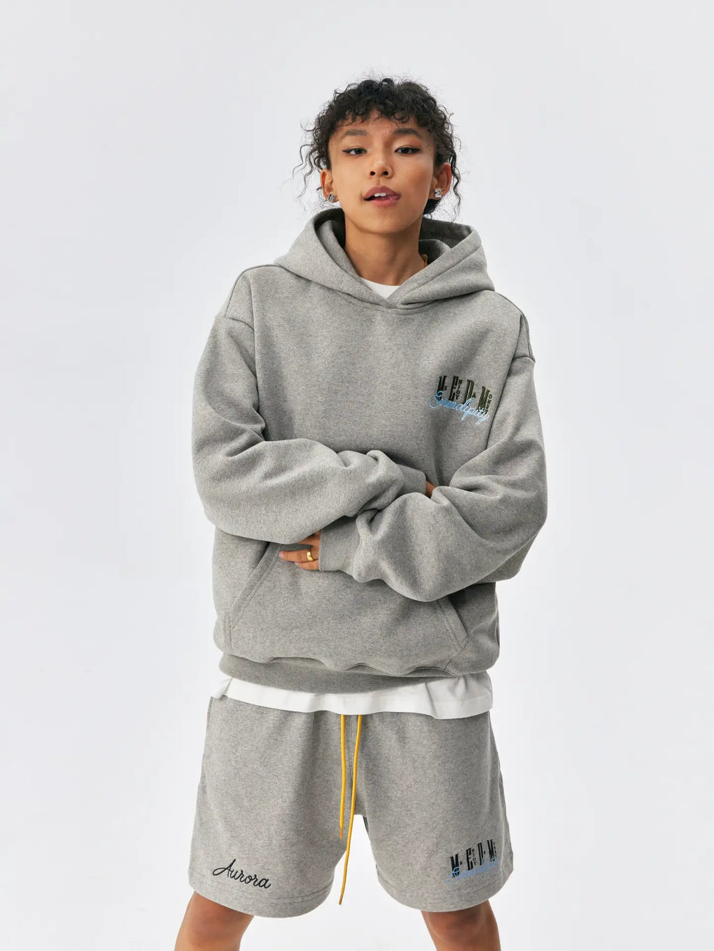 MEDM Basic One Point Embroidered Logo Oversized Hoodie