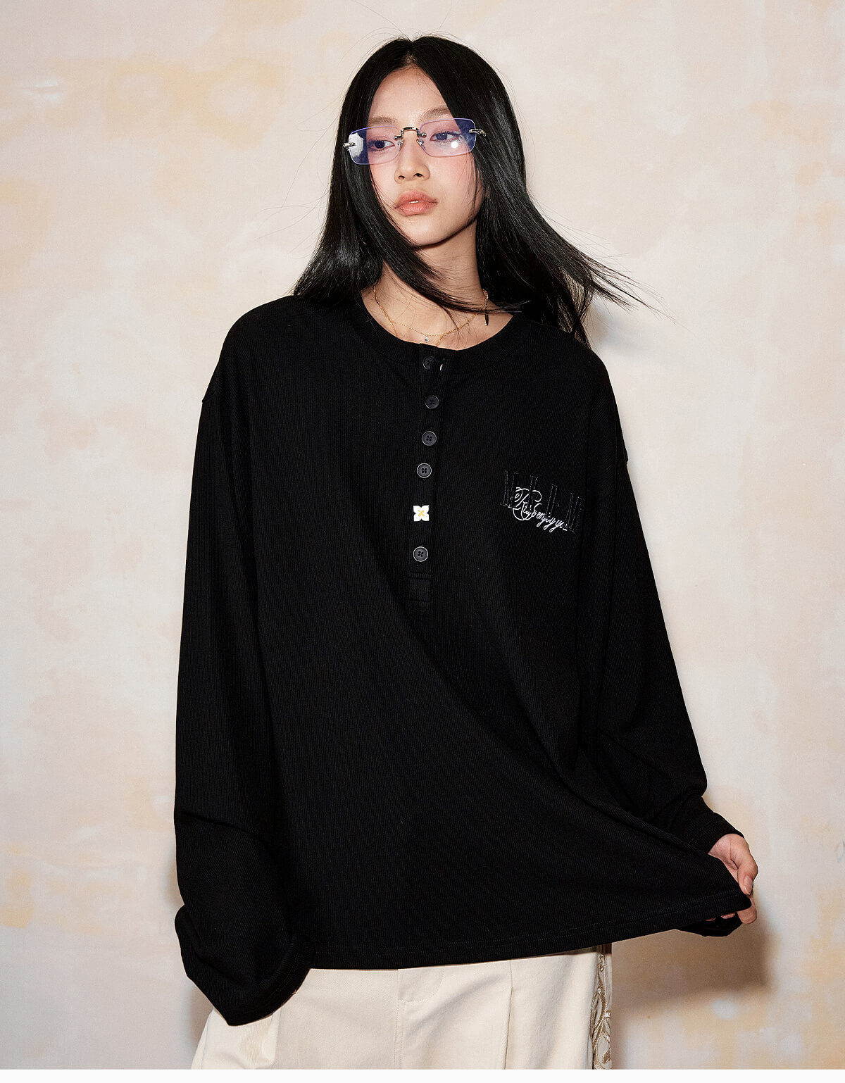MEDM Flower Button Henley Long Sleeve Tee