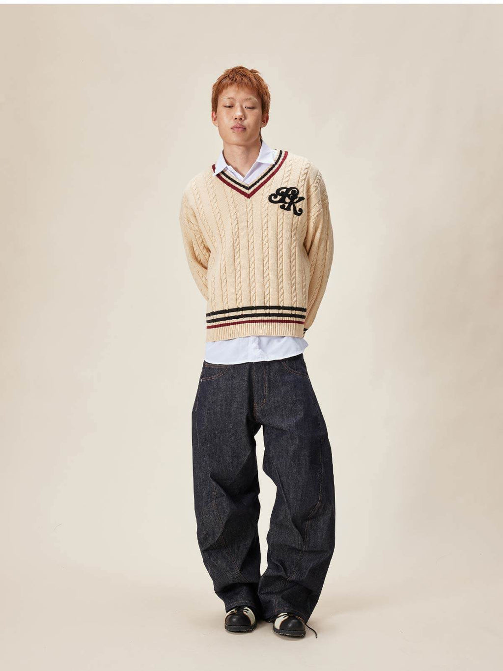 EVILKNIGHT(EK) Logo Cable Knit V Neck Sweater
