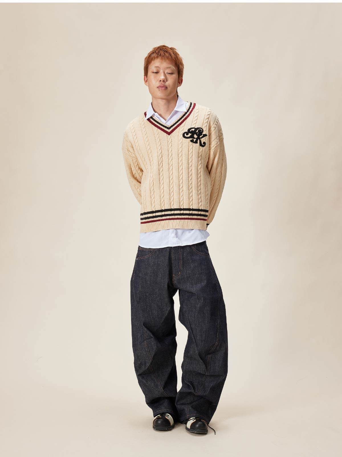 EVILKNIGHT(EK) Logo Cable Knit V Neck Sweater