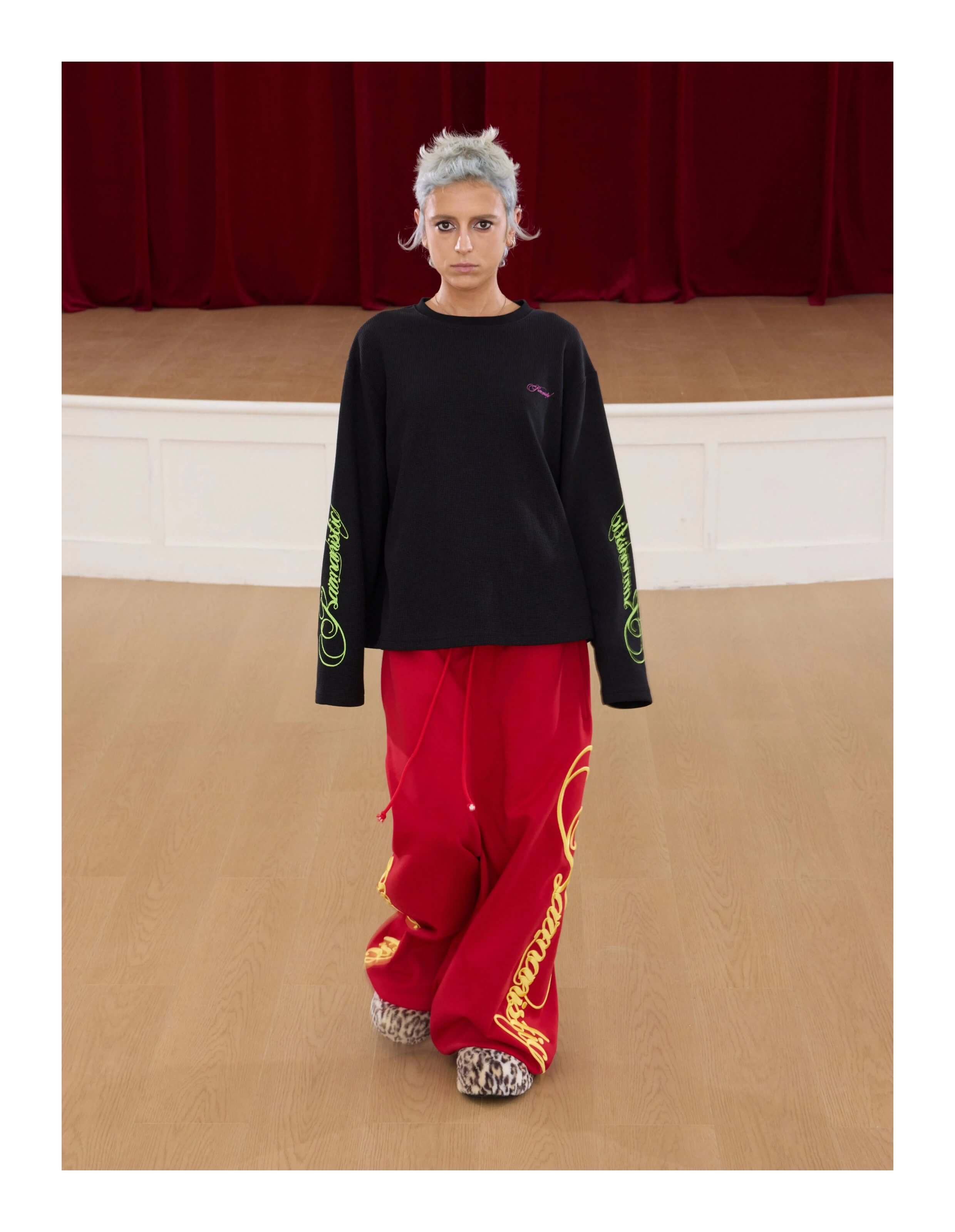 KARMANISTIC Original Embroidery Baggy Jogger Sweatpants