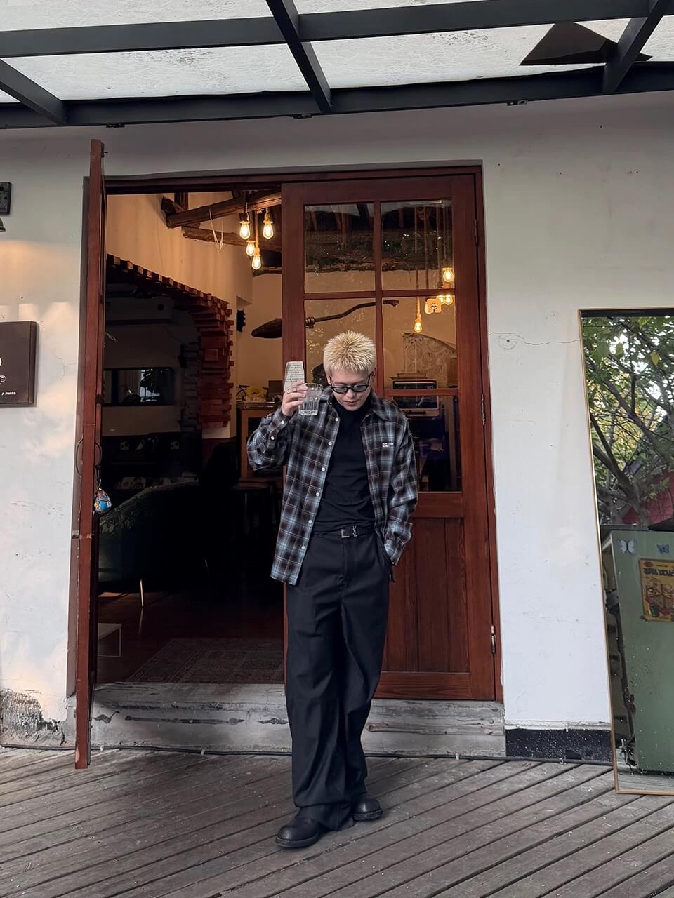 UNDERWATER Blue Brushed Plaid Raw Hem Long Sleeve Flannel Shirt