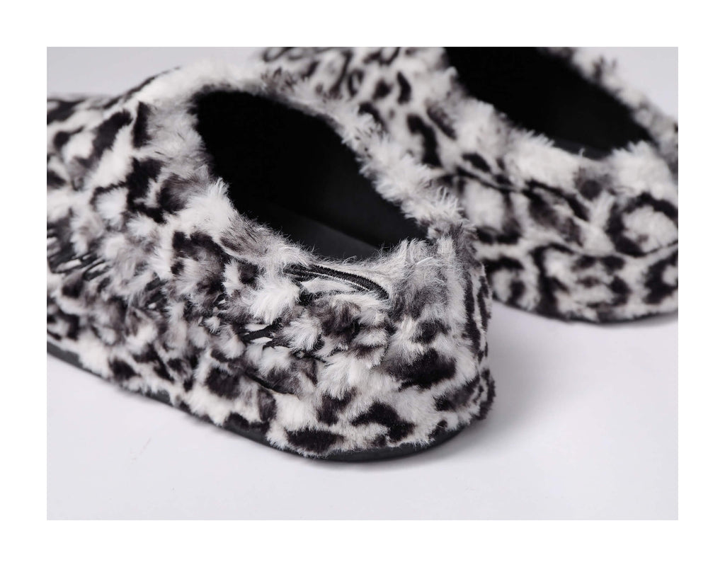 KARMANISTIC Rose White Leopard Fur Embroidered Slipper Clogs