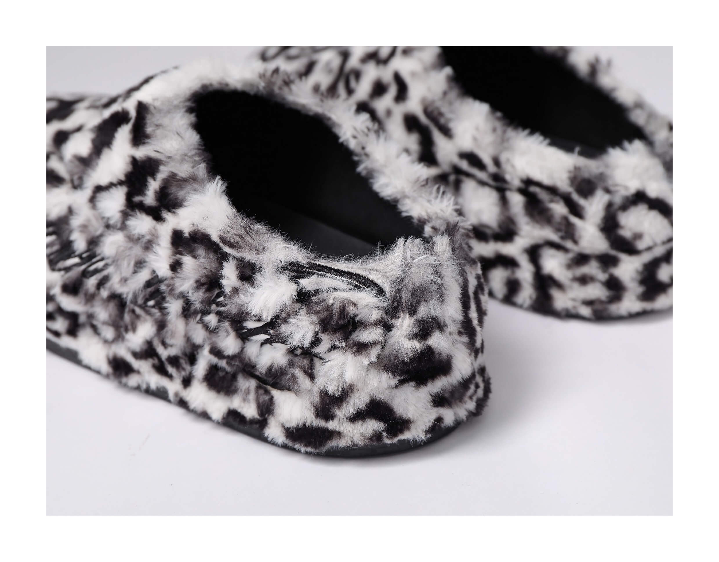 KARMANISTIC Rose White Leopard Fur Embroidered Slipper Clogs