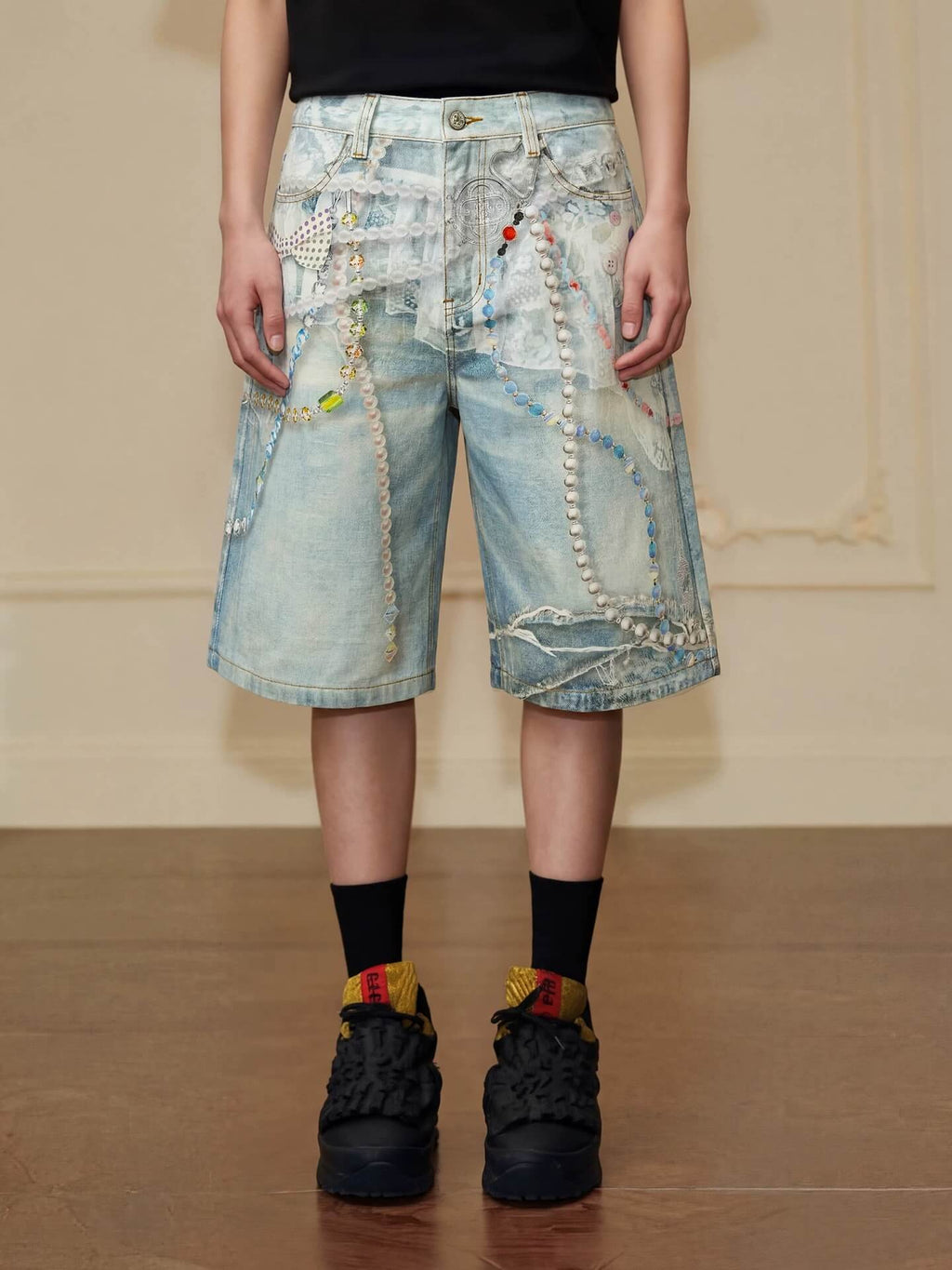 YADcrew Denim Pearl Bead Chain Digital Print Shorts