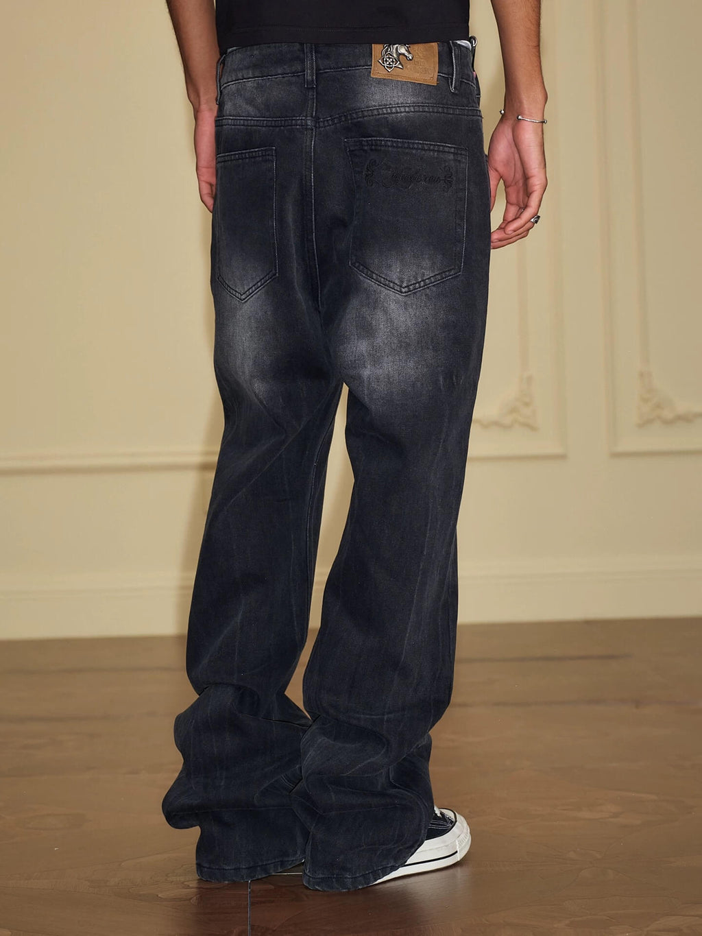 YADcrew Crossover Waist Washed Jeans