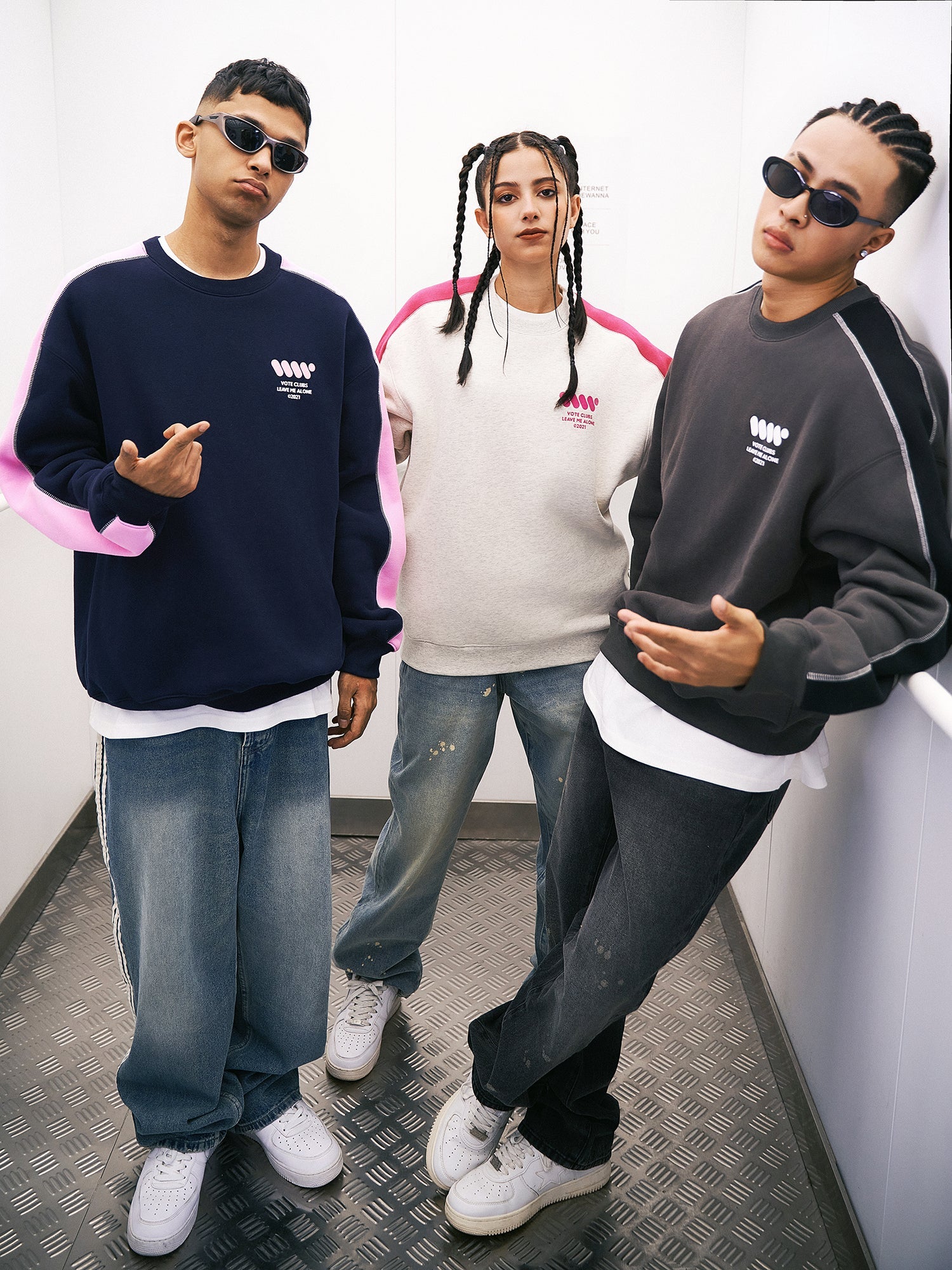 VOTE VVVVOTE Color Blocked Striped Sweatshirt