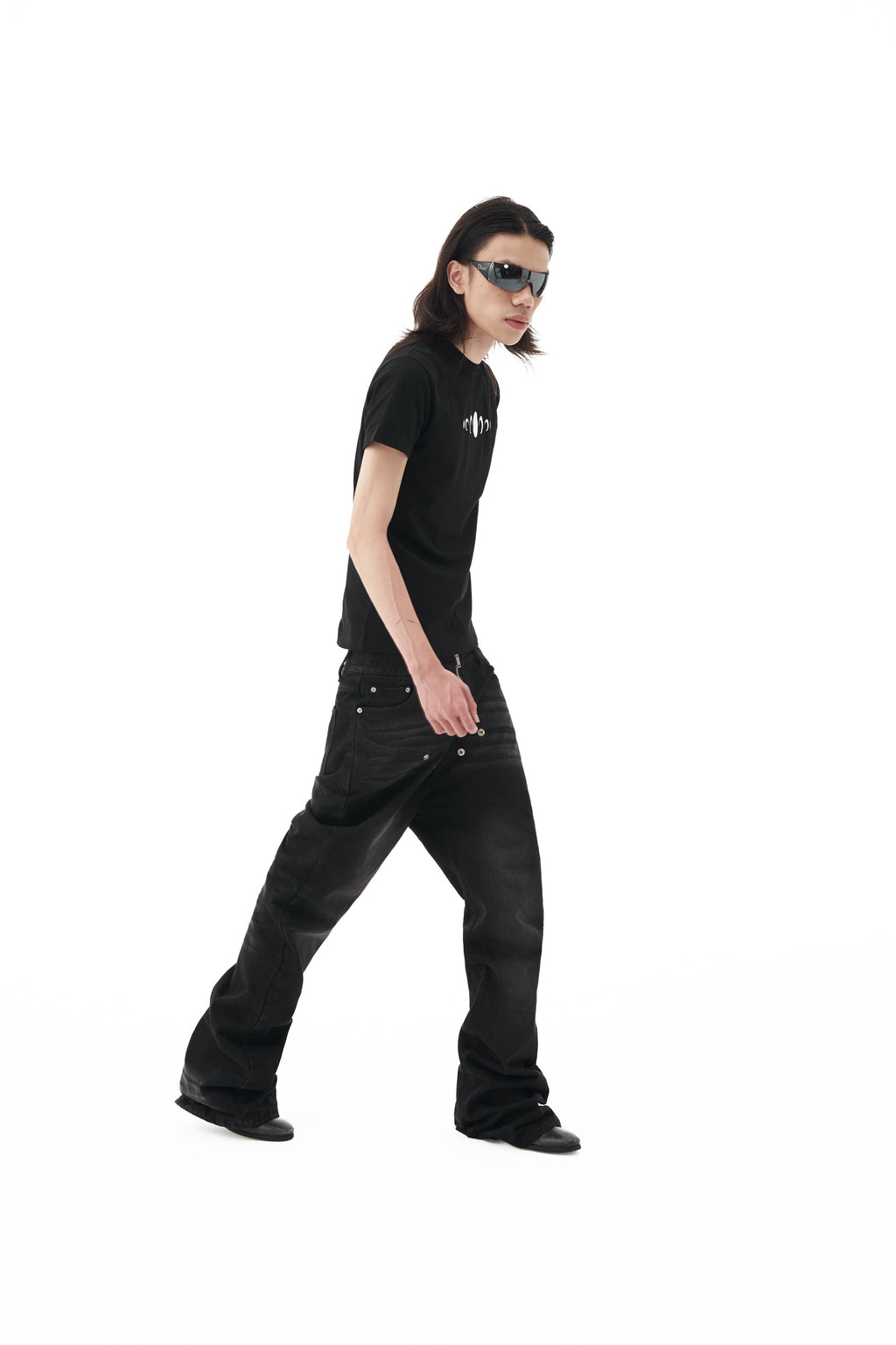 KARMANISTIC Rivet Zipper Fly Washed Flared Jeans