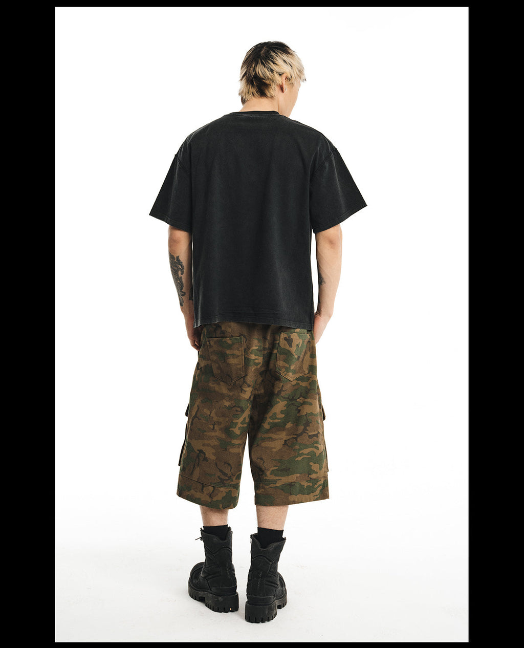 NOVACAM Vintage Rock Washed Black Stitch Tee