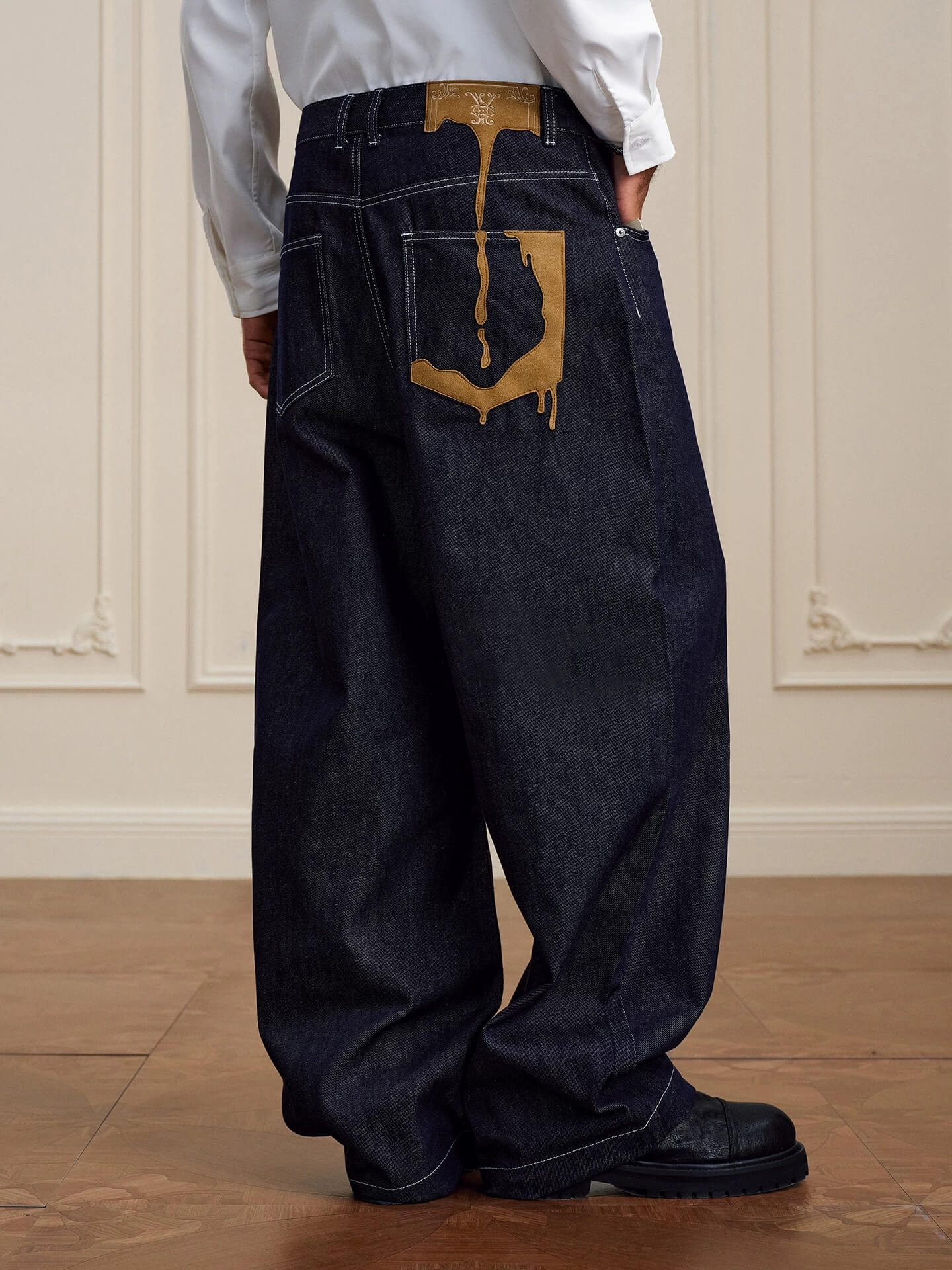 YADcrew Glitter Suede Leather Melting Pocket Jeans