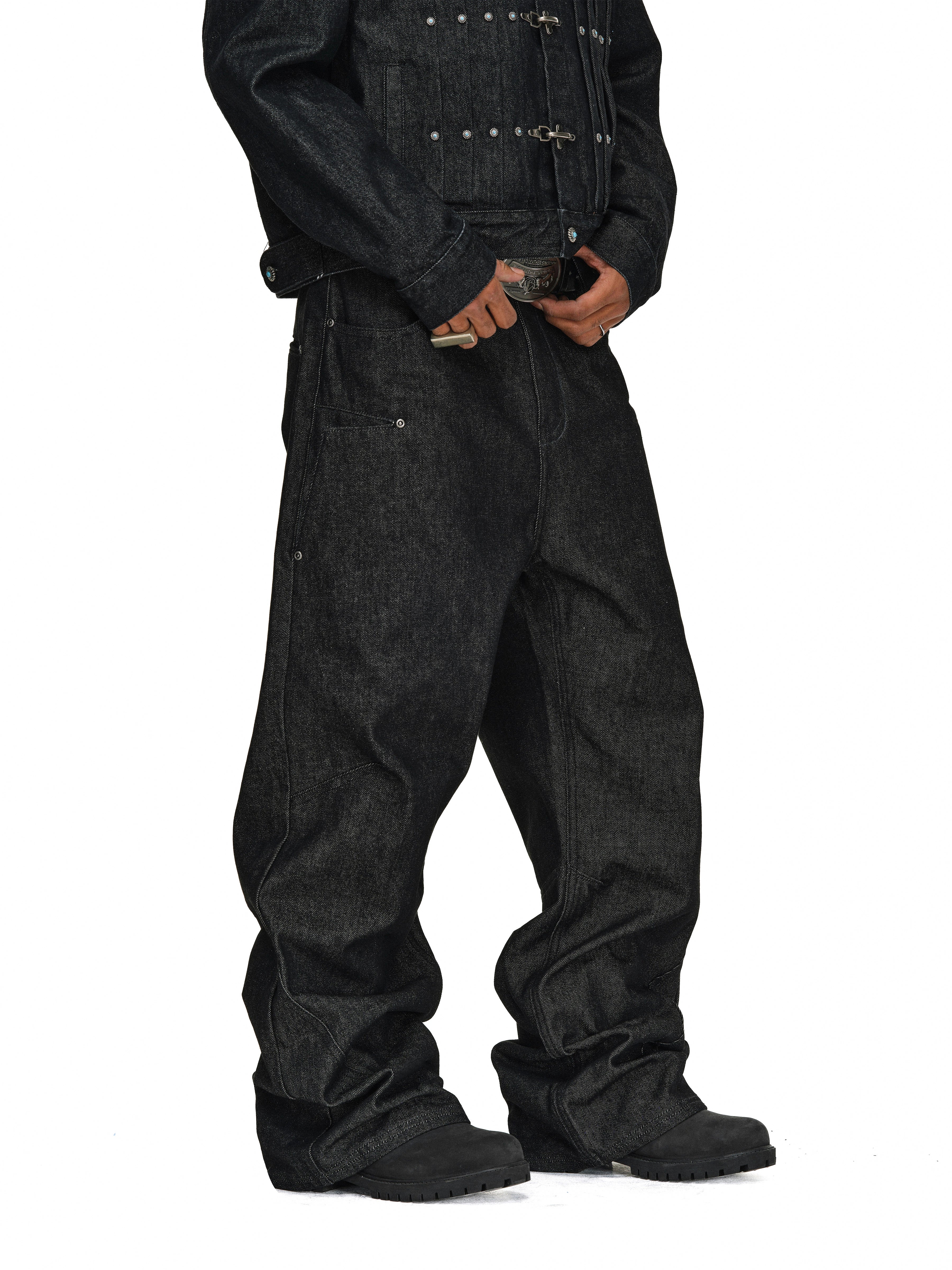 ANTIDOTE Studded Slash Pocket 3D Cut Jeans
