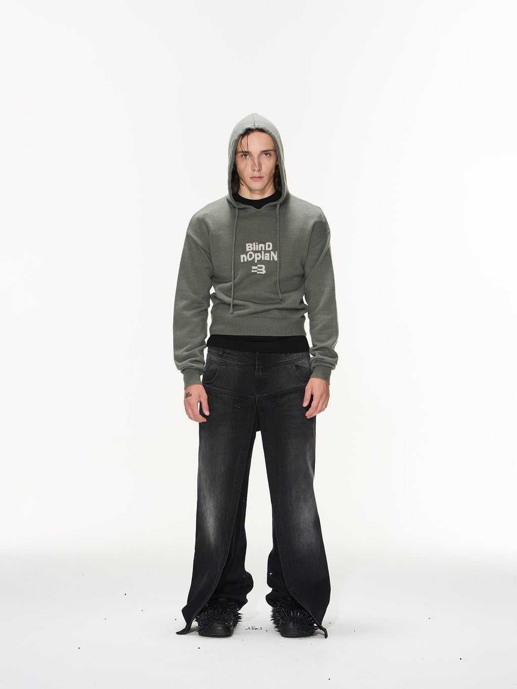 BLIND NO PLAN Basic LOGO Knit Hoodie