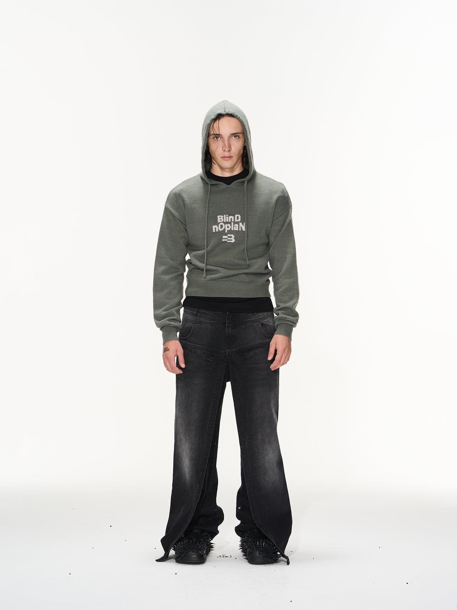 BLIND NO PLAN Basic LOGO Knit Hoodie