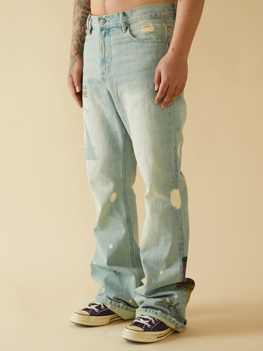 EVILKNIGHT(EK) Digital Print Butterfly Embroidery Denim Flare Pants