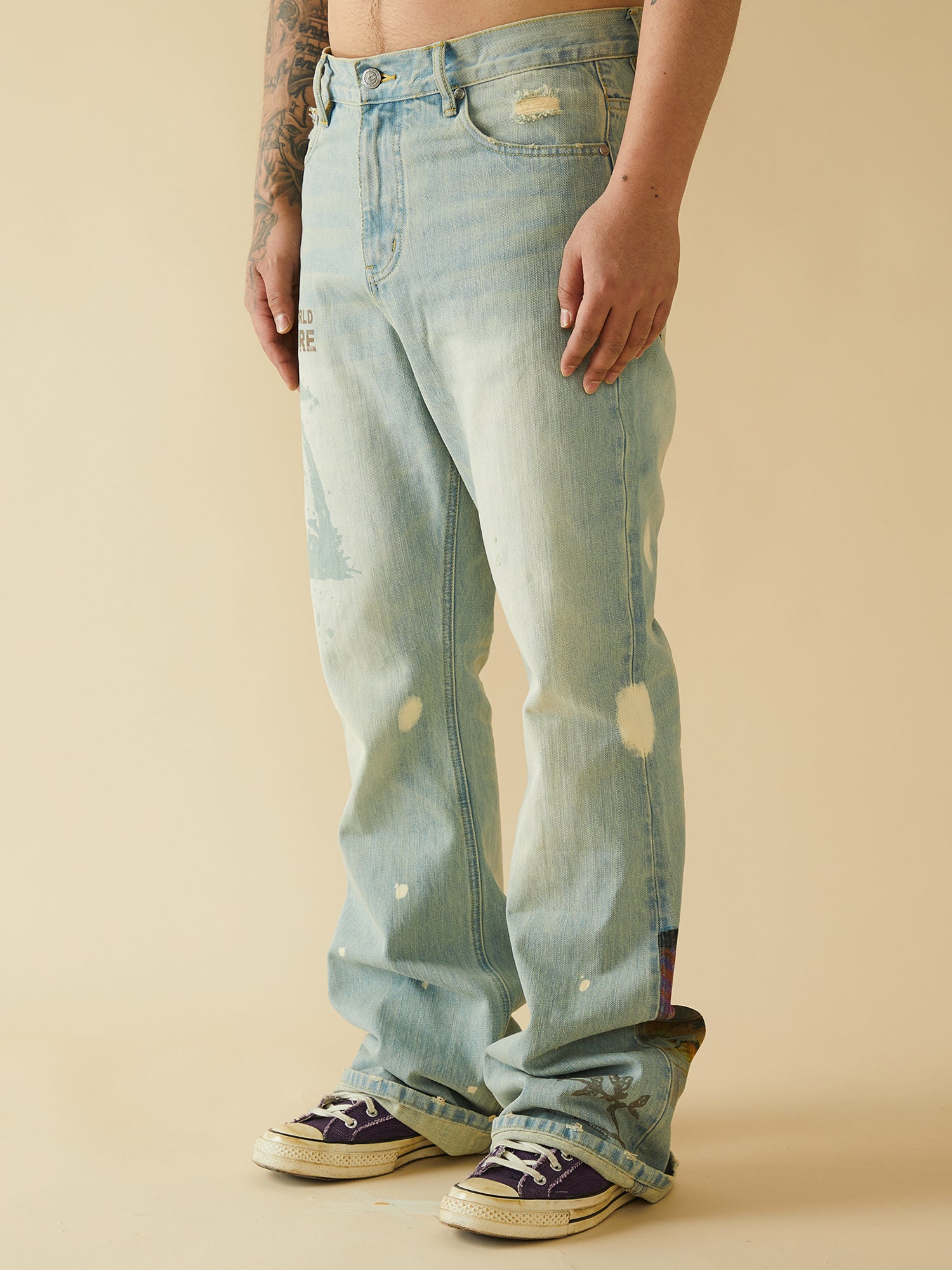 EVILKNIGHT(EK) Digital Print Butterfly Embroidery Denim Flare Pants