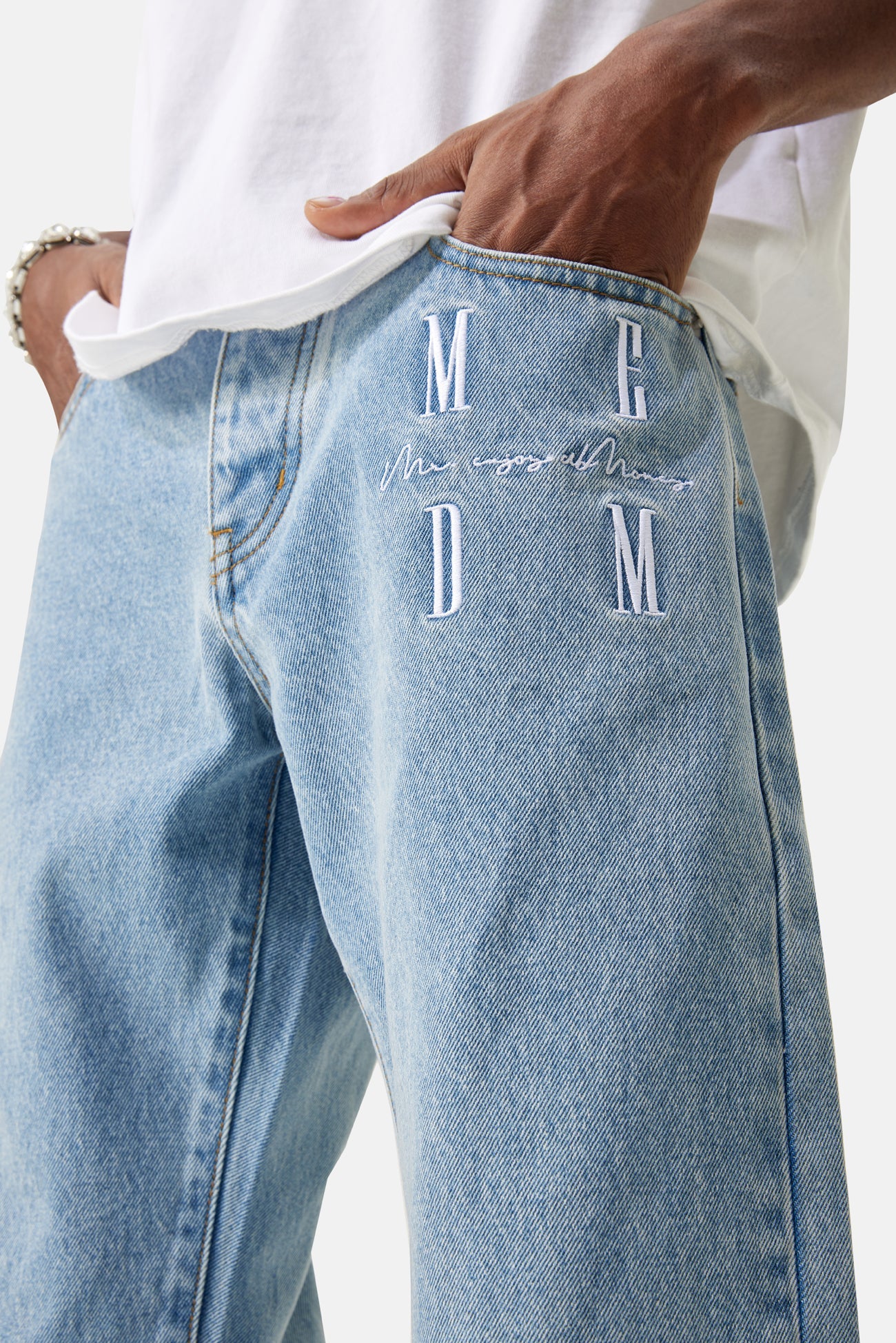 MEDM LOGO Embroidery Denim Pants