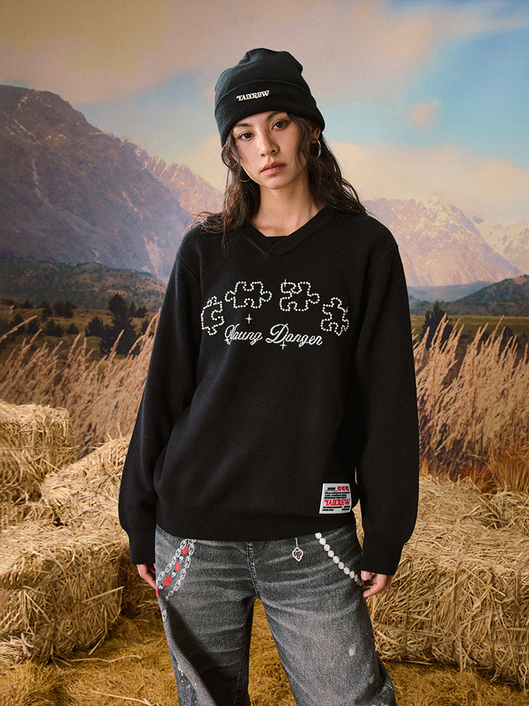 YADcrew Puzzle Pearl Jacquard Slogan Knit Sweater