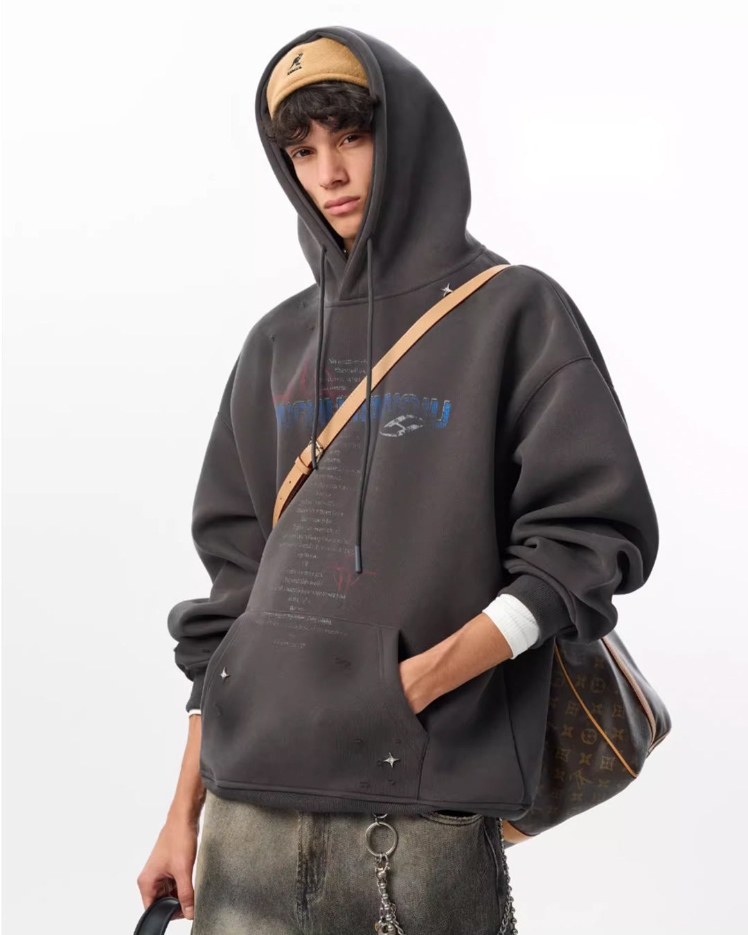 JHYQ Star Rivets and Letter Print Hoodie